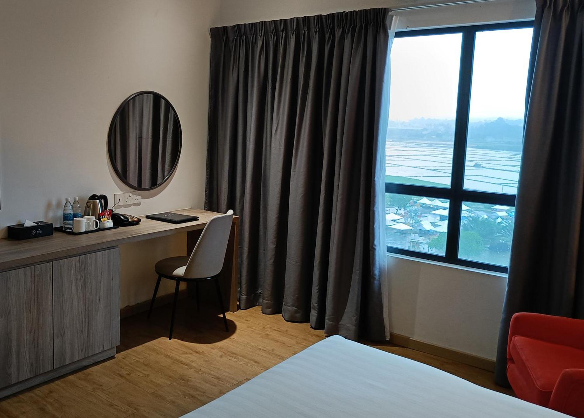 H Elite Design Hotel Kota Bharu Eksteriør billede
