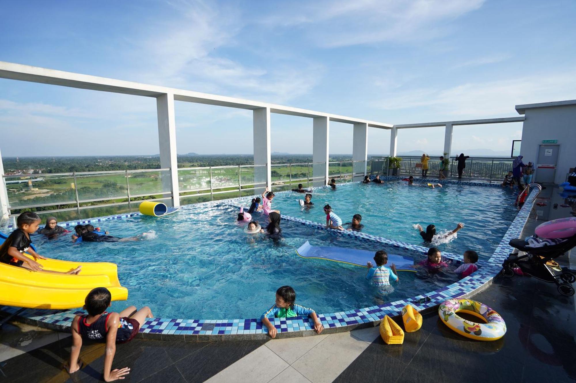 H Elite Design Hotel Kota Bharu Eksteriør billede